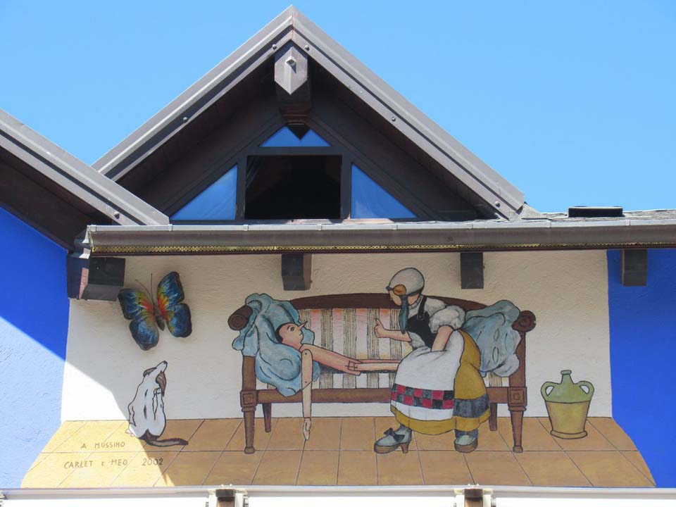 A Vernante les fresques de Pinocchio