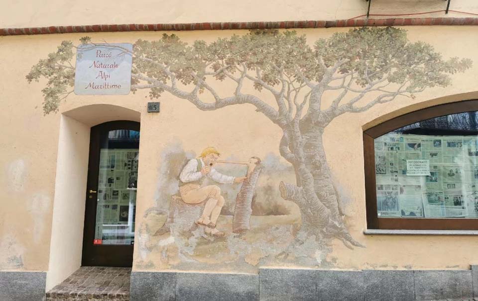A Vernante les fresques de Pinocchio