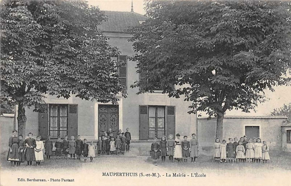 mairie école de Mauperthuis