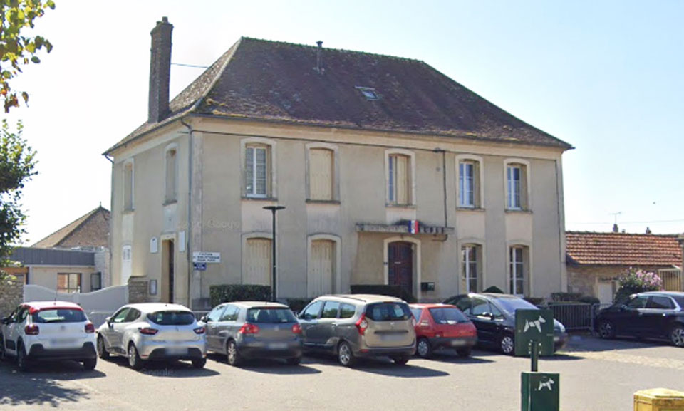 La Mairie et l'Ecole de Maison-Rouge