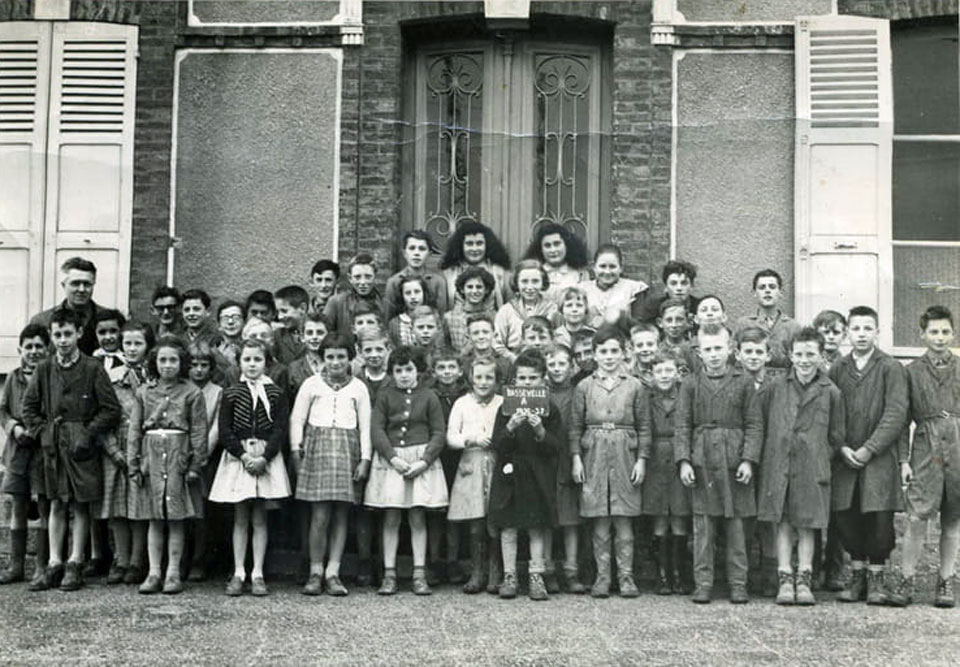 La Mairie et l'Ecole de Bassevelle