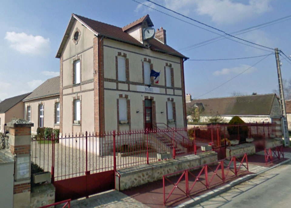 Louan - La mairie-école