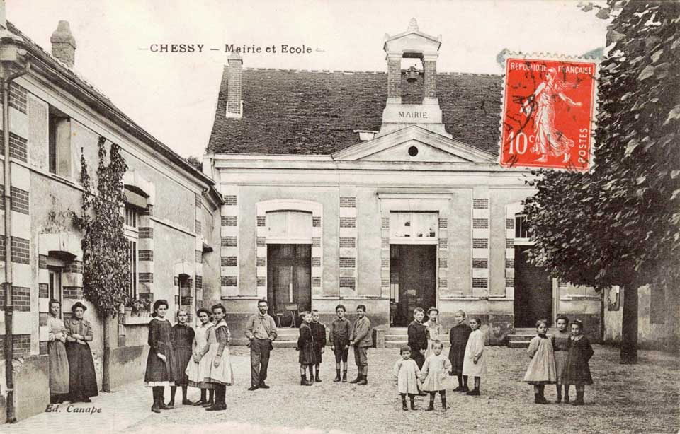 Mairie et Ecole de Chessy