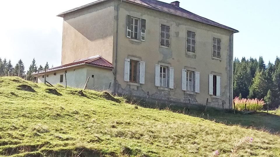 ancienne école des Closettes à La Pesse