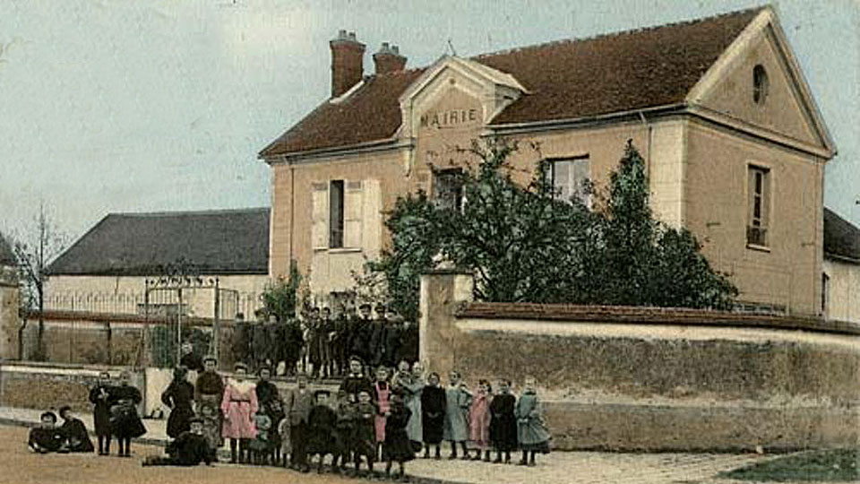 mairie et école de Champeaux