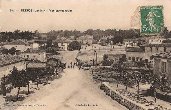 Pissos - vue panoramique du centre - 1909 - à gauche Chantegrillon