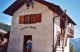 ( Chandolin : l'ancienne chapelle, espace Ella Maillart )