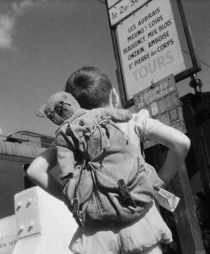 Le départ en vacances Paris 1946