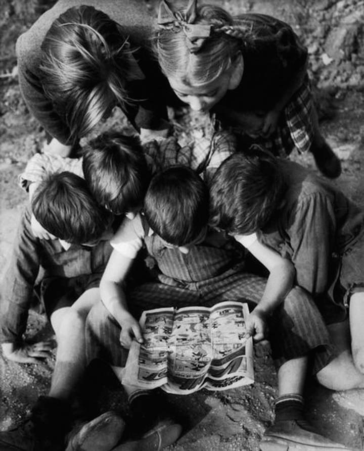 Square Saint-Lambert Paris La lecture 1948