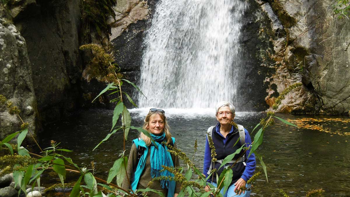 Pascale et Fernande  la cascade du Saint Vincent  Vernet-les-Bains