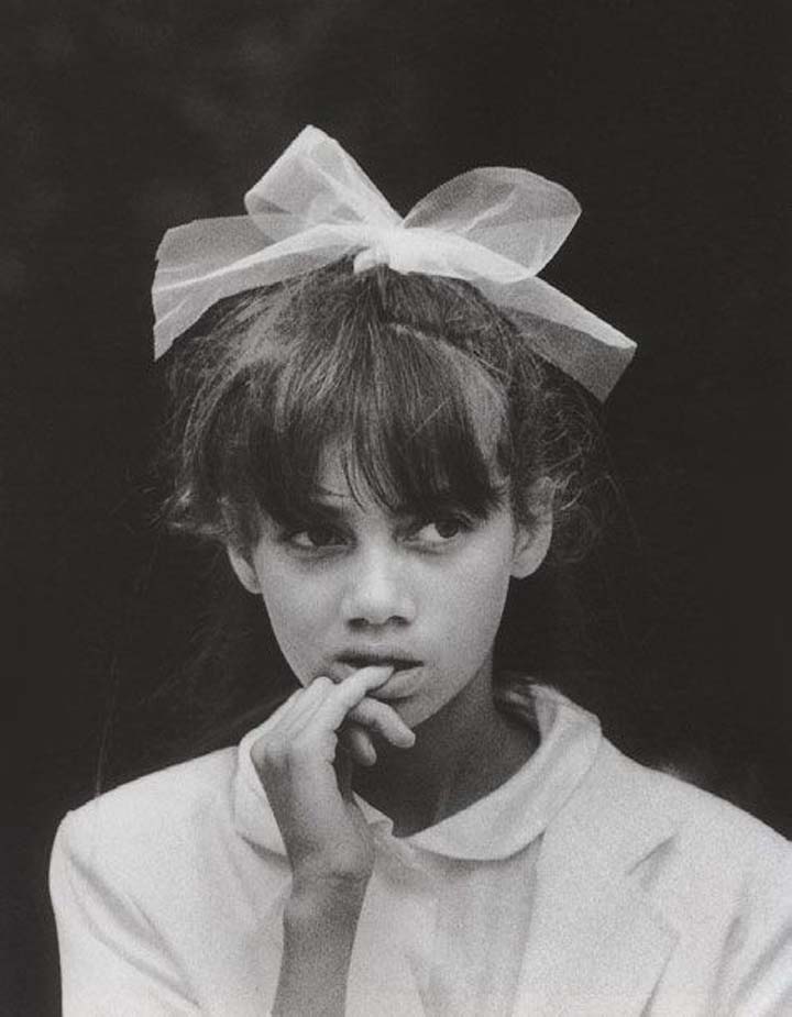 Enfant soucieuse 1954