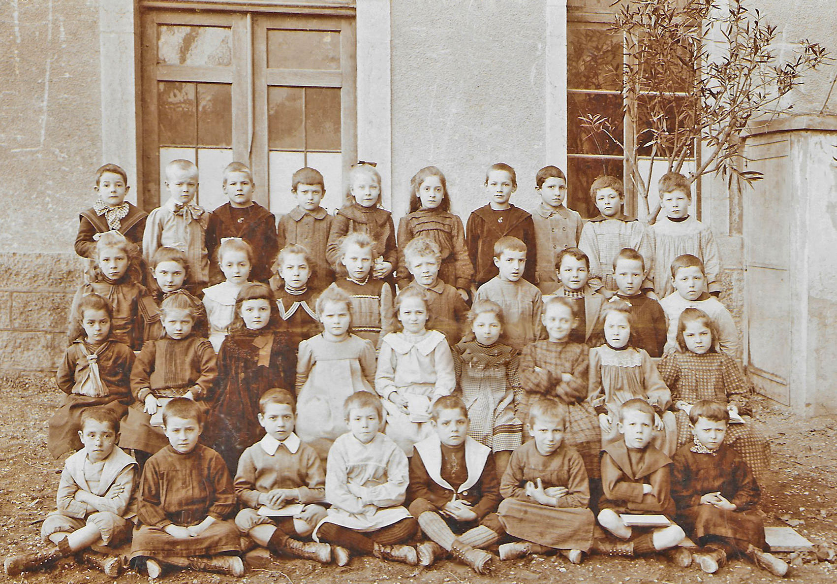 Classe à Montreux (Suisse) vers 1900