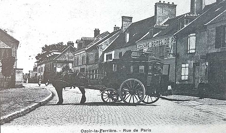 0zoir-la-Ferrière rue de Paris vers 1905