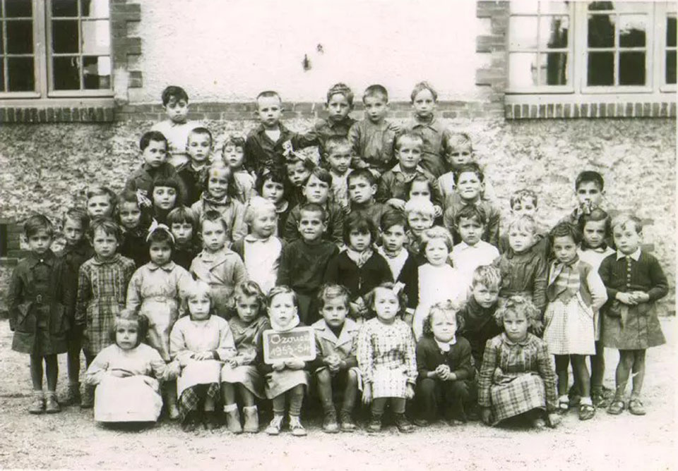 mairie école d'Ozouer-le-Voulgis en 1953
